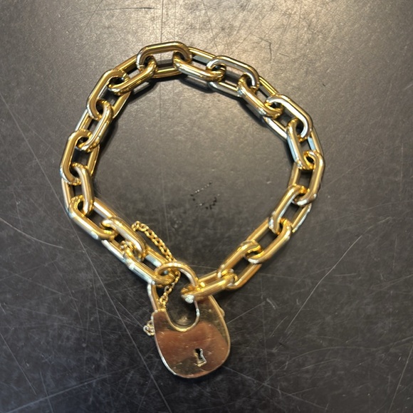 Michael Kors Gold Chain Bracelet with lock - Picture 2 of 5